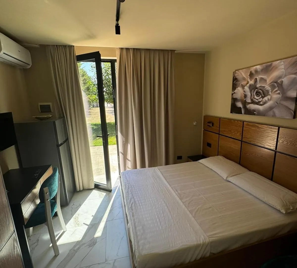 Guest house Villa Shehu Zvernec