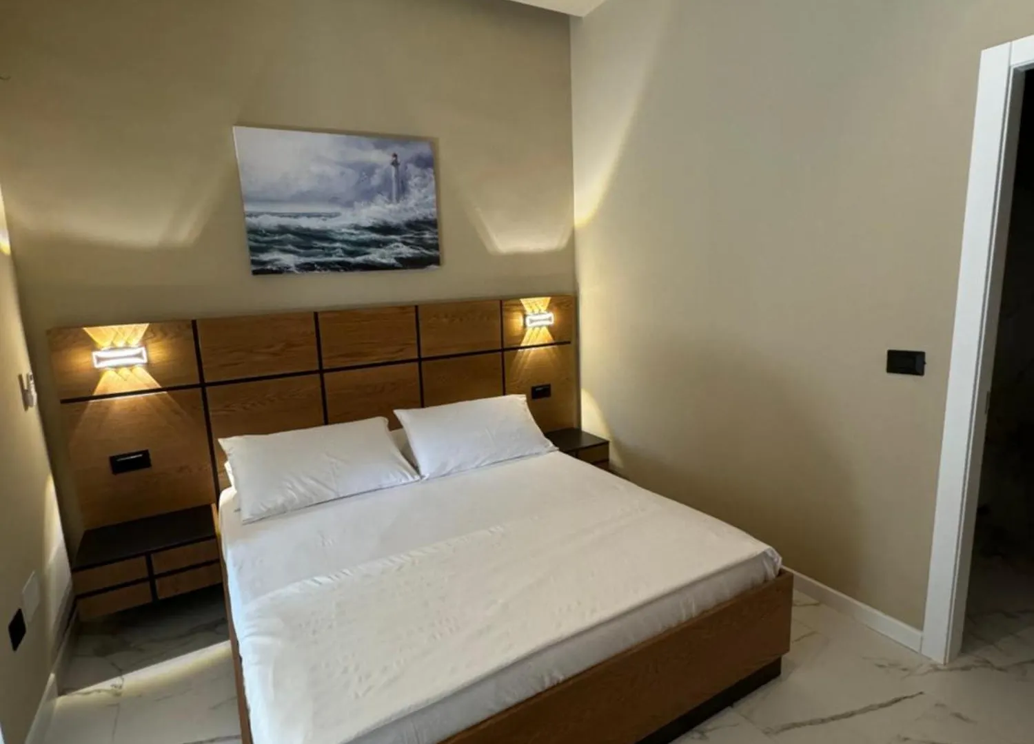 Villa Shehu Zvernec Guest house